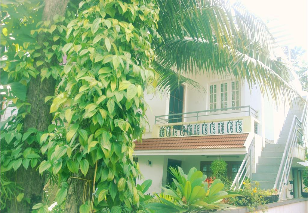 Villa Mariana Kochi Extérieur photo
